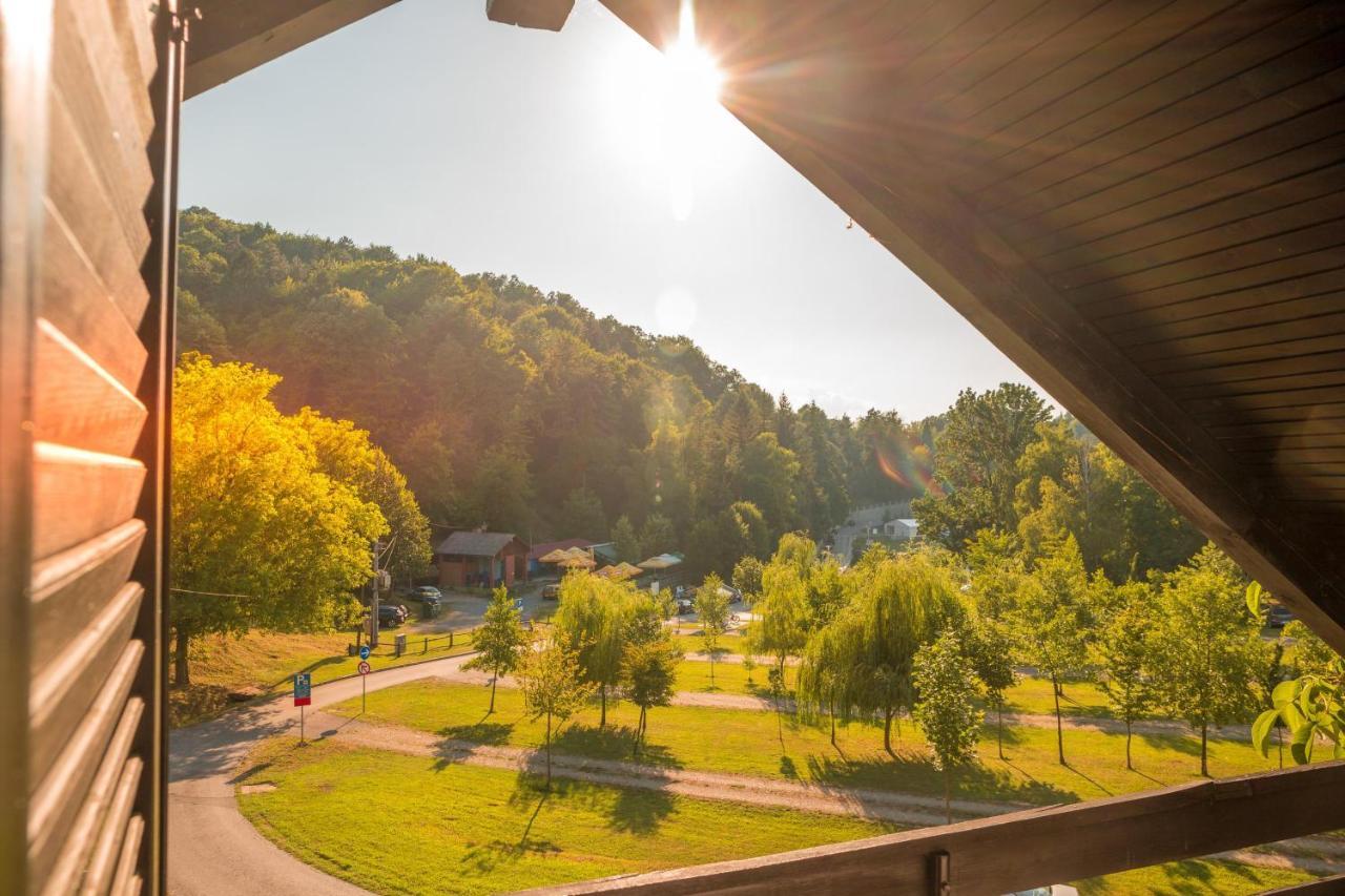 Kuca Za Odmor, Ferienhaus, Holiday Home Rugas Orahovica エクステリア 写真