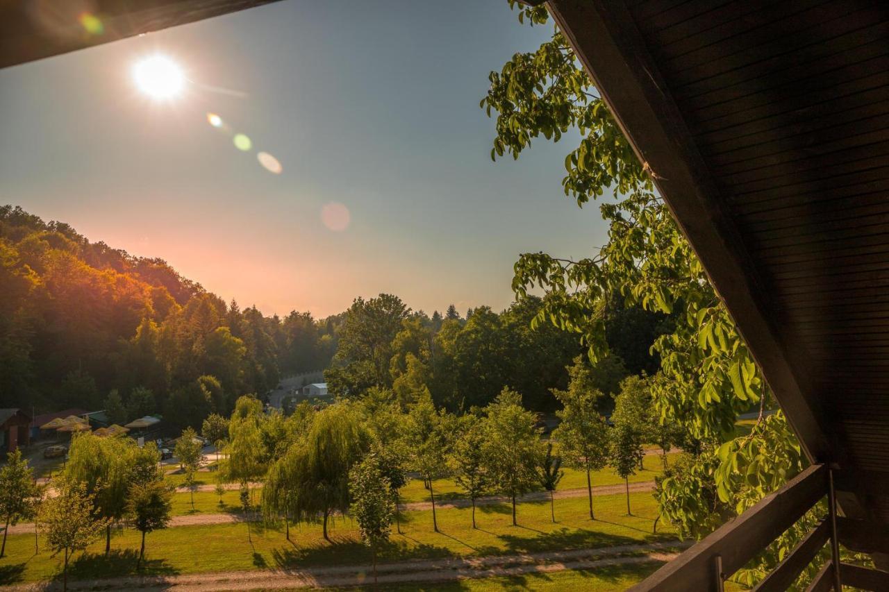 Kuca Za Odmor, Ferienhaus, Holiday Home Rugas Orahovica エクステリア 写真