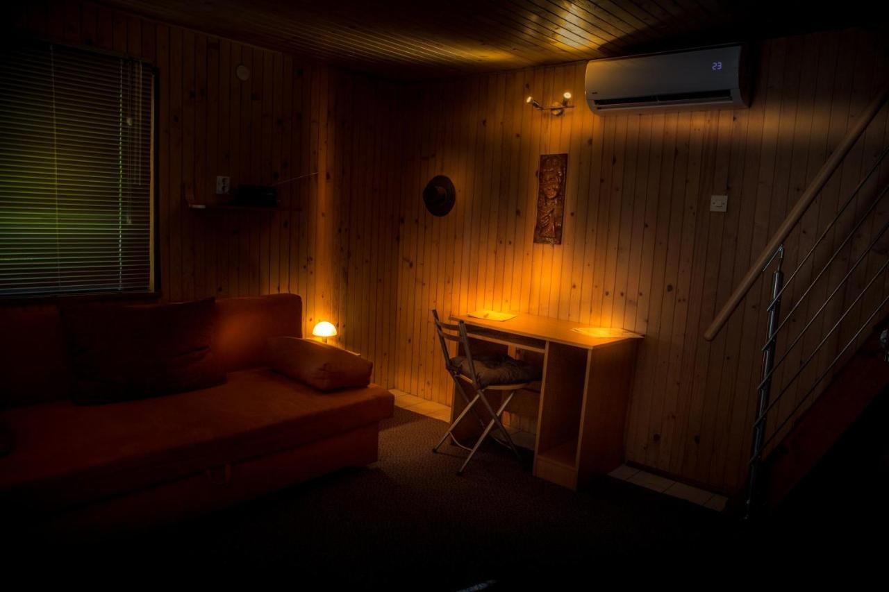 Kuca Za Odmor, Ferienhaus, Holiday Home Rugas Orahovica エクステリア 写真